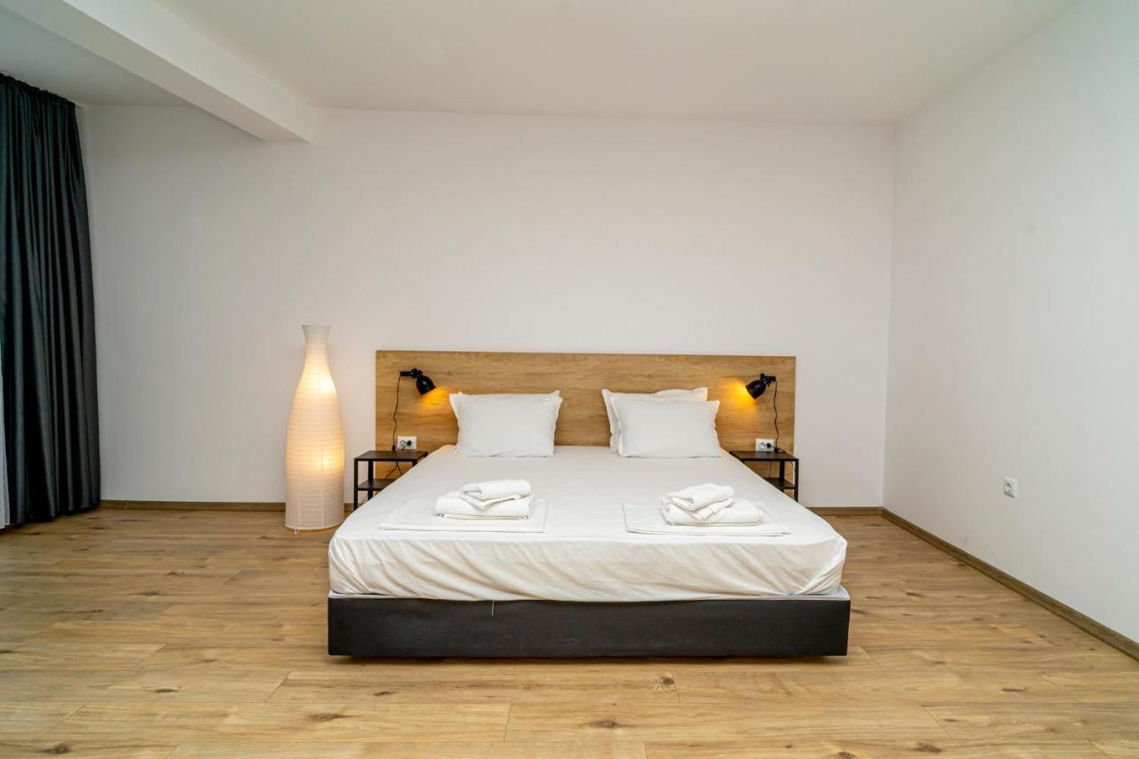 Aparthotel プリモルスコ エクステリア 写真