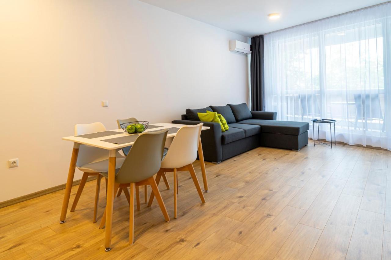 Aparthotel プリモルスコ エクステリア 写真
