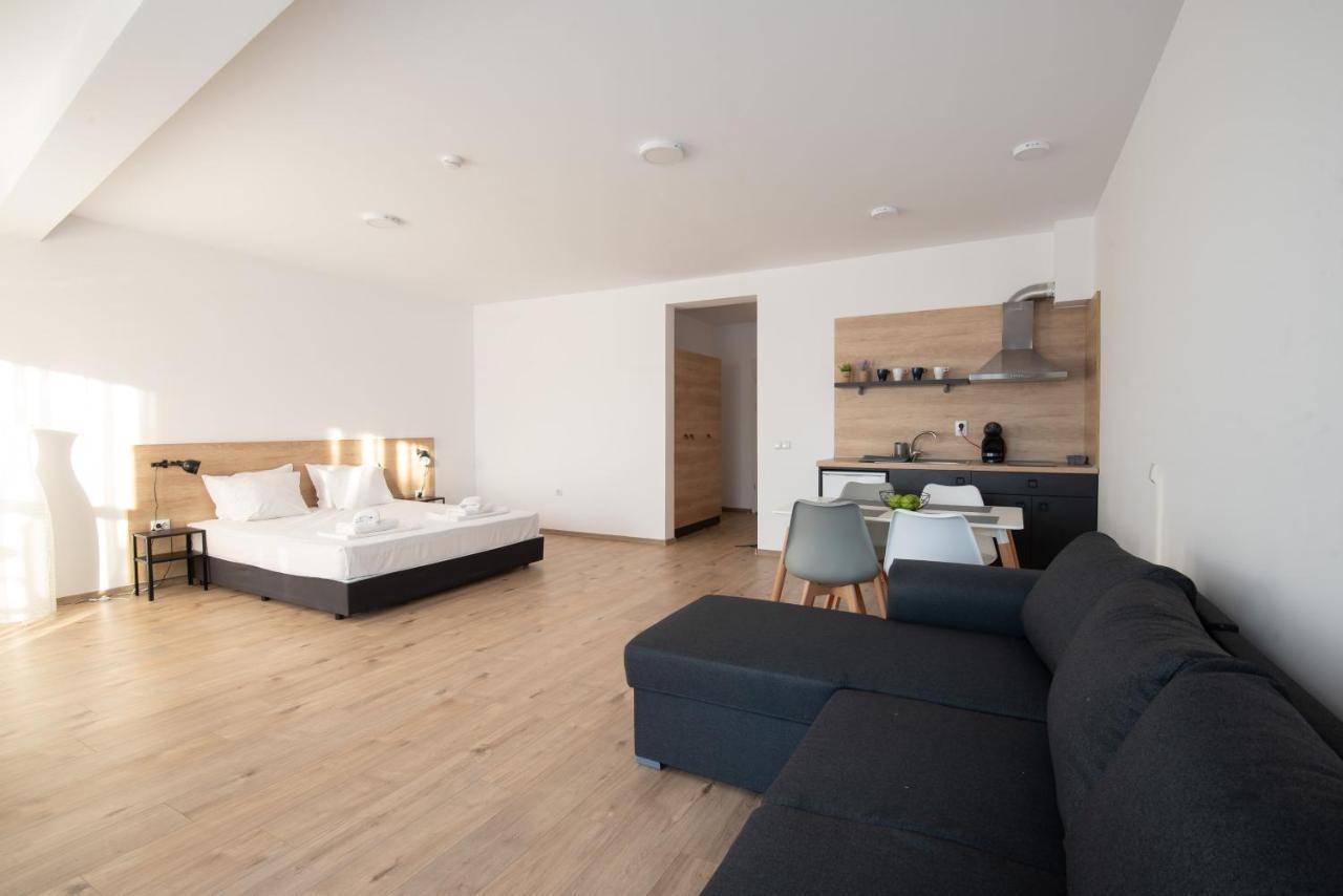 Aparthotel プリモルスコ エクステリア 写真