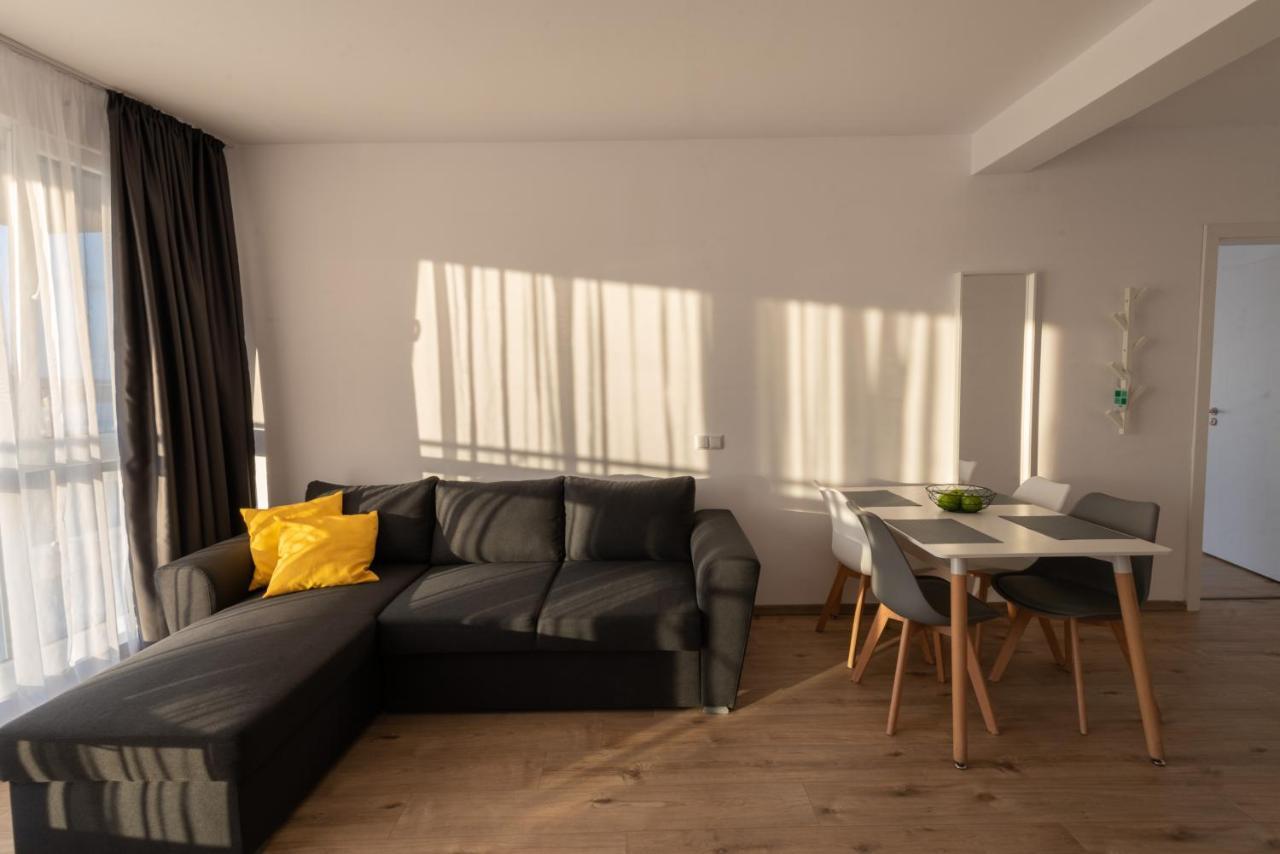 Aparthotel プリモルスコ エクステリア 写真